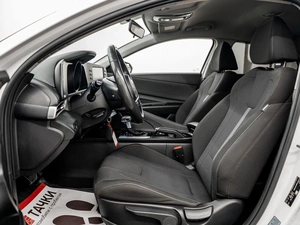 Седан Hyundai Elantra 2021 года, 2015000 рублей, Красноярск