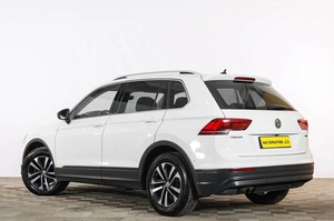Внедорожник Volkswagen Tiguan 2019 года, 2249000 рублей, Тюмень
