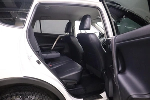 Внедорожник Toyota RAV4 2017 года, 2700000 рублей, Брянск