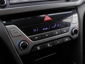 Седан Hyundai Elantra 2016 года, 1069000 рублей, Волгоград