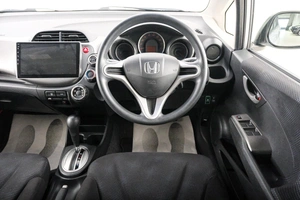Хетчбэк Honda Fit 2012 года, 989000 рублей, Красноярск