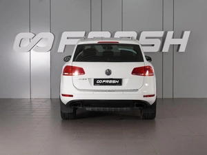 Внедорожник Volkswagen Touareg 2012 года, 1470000 рублей, Минеральные Воды