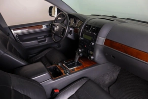 Внедорожник Volkswagen Touareg 2010 года, 1379000 рублей, Пермь