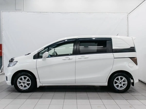 Минивэн Honda Freed 2012 года, 1220000 рублей, Красноярск