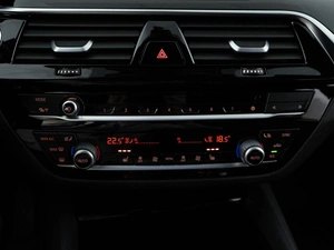 Седан BMW 5 серия 2017 года, 3378055 рублей, Москва