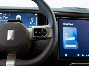 Внедорожник Avatr 11 2023 года, 5099055 рублей, Москва