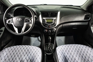 Седан Hyundai Solaris 2012 года, 799000 рублей, Сургут