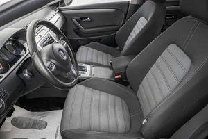 Седан Volkswagen Passat CC 2010 года, 999000 рублей, Барнаул