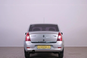 Седан Renault Logan 2012 года, 569000 рублей, Омск