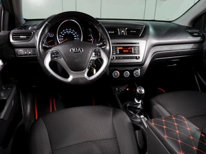 Хетчбэк Kia Rio 2016 года, 1039000 рублей, Воронеж