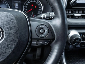 Внедорожник Toyota RAV4 2020 года, 3830000 рублей, Ставрополь