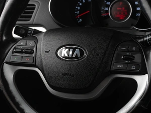 Хетчбэк Kia Picanto 2015 года, 999000 рублей, Тюмень