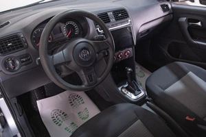 Седан Volkswagen Polo 2012 года, 759000 рублей, Томск
