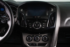 Седан Ford Focus 2011 года, 779000 рублей, Сургут