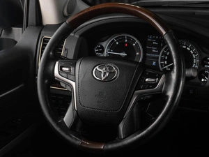Внедорожник Toyota Land Cruiser 2015 года, 5399000 рублей, Тюмень