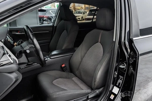 Седан Toyota Camry 2018 года, 2730000 рублей, Ульяновск