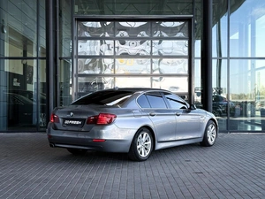 Седан BMW 5 серия 2013 года, 1800000 рублей, Уфа