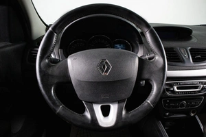 Седан Renault Fluence 2011 года, 819000 рублей, Сургут
