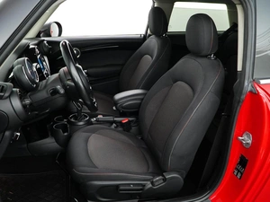 Хетчбэк MINI Cooper 2018 года, 2077077 рублей, Москва