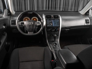 Седан Toyota Corolla 2010 года, 1049000 рублей, Тюмень