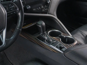 Седан Toyota Camry 2018 года, 2479000 рублей, Сургут