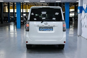 Минивэн Toyota Voxy 2008 года, 1198000 рублей, Солонцы