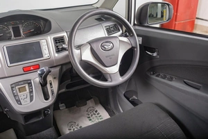 Минивэн Daihatsu Move 2011 года, 599000 рублей, Томск