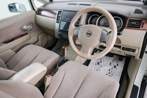 Седан Nissan Tiida Latio 2010 года, 649000 рублей, Красноярск