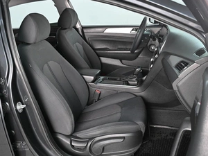 Седан Hyundai Sonata 2017 года, 1649000 рублей, Аксай