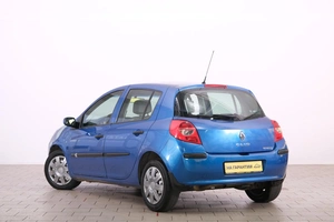 Хетчбэк Renault Clio 2006 года, 479000 рублей, Омск