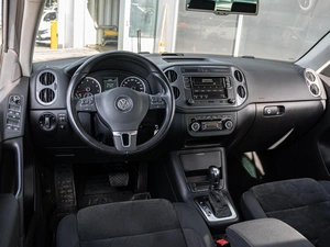 Внедорожник Volkswagen Tiguan 2011 года, 1290000 рублей, Краснодар