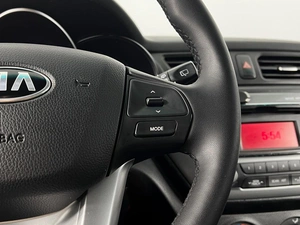 Хетчбэк Kia Rio 2014 года, 839900 рублей, Казань