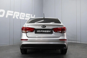 Седан Kia Rio 2015 года, 1060000 рублей, Омск