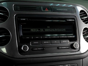 Внедорожник Volkswagen Tiguan 2012 года, 1439000 рублей, Тюмень