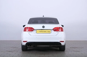 Седан Volkswagen Jetta 2013 года, 839000 рублей, Омск