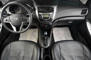 Седан Hyundai Solaris 2015 года, 949000 рублей, Тюмень