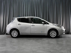 Хетчбэк Nissan Leaf 2010 года, 569000 рублей, Тюмень