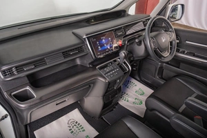 Минивэн Honda Stepwgn Spada 2021 года, 2879000 рублей, Томск