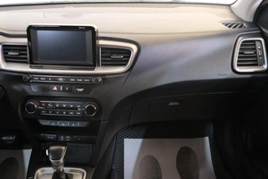 Универсал Kia Ceed 2018 года, 1749000 рублей, Омск