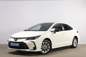 Седан Toyota Corolla 2021 года, 2049000 рублей, Новосибирск