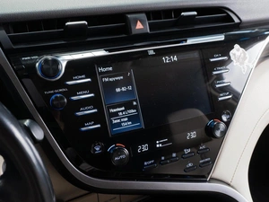 Седан Toyota Camry 2018 года, 3199000 рублей, Тюмень