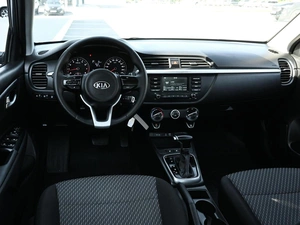 Седан Kia Rio 2018 года, 1270000 рублей, Волгоград