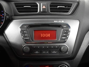 Седан Kia Rio 2013 года, 835200 рублей, Казань