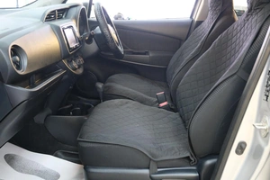 Хетчбэк Toyota Vitz 2019 года, 1019000 рублей, Омск