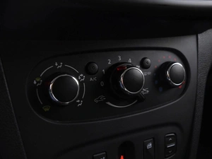 Седан Renault Logan 2016 года, 849000 рублей, Волгоград