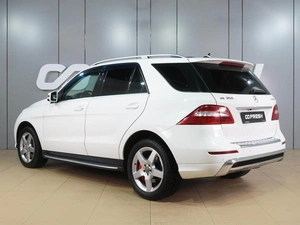 Внедорожник Mercedes-benz M-класс 2013 года, 1919000 рублей, Воронеж