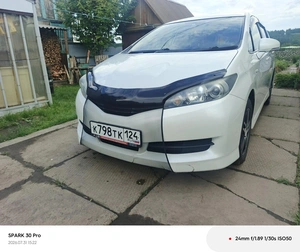 Минивэн Toyota Wish 2010 года, 1120 рублей, Красноярск