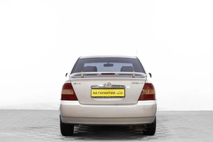 Седан Toyota Corolla 2002 года, 499000 рублей, Барнаул