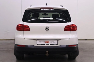 Внедорожник Volkswagen Tiguan 2013 года, 1375000 рублей, Брянск