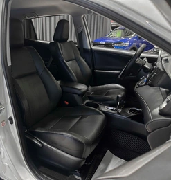 Внедорожник Toyota RAV4 2017 года, 2470000 рублей, Красноярск
